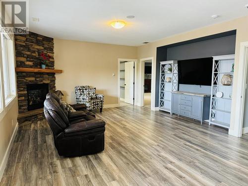 350 Westridge Drive, Williams Lake, BC - Indoor Photo Showing Living Room With Fireplace