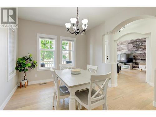 357 Quilchena Drive, Kelowna, BC - Indoor Photo Showing Dining Room