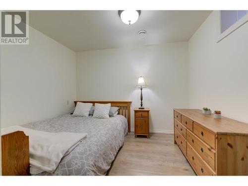 357 Quilchena Drive, Kelowna, BC - Indoor Photo Showing Bedroom