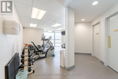 308 - 800 Sheppard Avenue W, Toronto (Bathurst Manor), ON - Indoor Photo Showing Gym Room