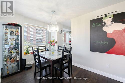 308 - 800 Sheppard Avenue W, Toronto (Bathurst Manor), ON - Indoor Photo Showing Dining Room