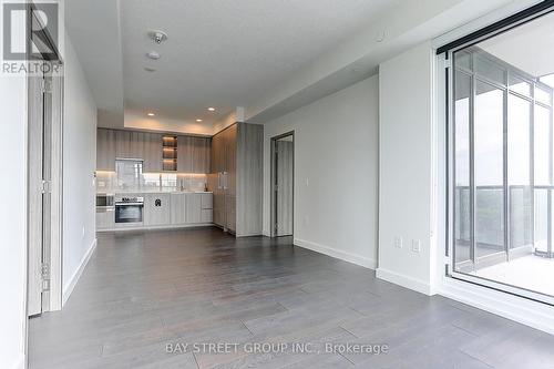 1106 - 85 Mcmahon Drive, Toronto (Bayview Village), ON - Indoor Photo Showing Kitchen