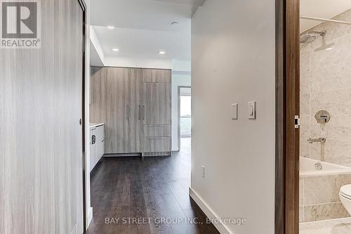 1106 - 85 Mcmahon Drive, Toronto (Bayview Village), ON - Indoor Photo Showing Bathroom