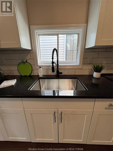 1106 Moy, Windsor, ON - Indoor Photo Showing Kitchen