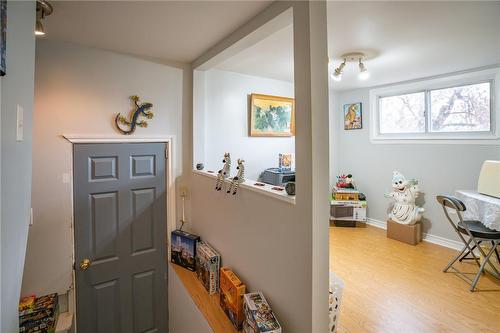 22 Inglewood Road, St. Catharines, ON - Indoor Photo Showing Other Room