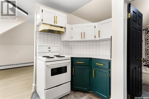 2218 Osler Street, Regina, SK - Indoor Photo Showing Kitchen