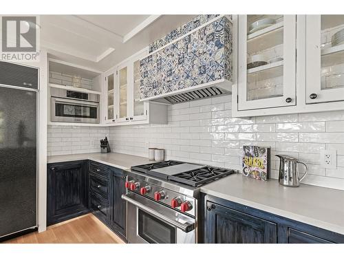 2311 Campbell Road, West Kelowna, BC - Indoor Photo Showing Kitchen