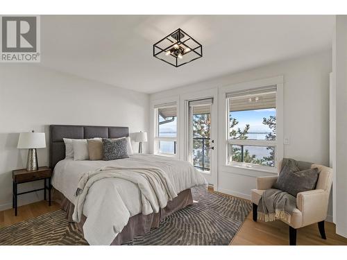 2311 Campbell Road, West Kelowna, BC - Indoor Photo Showing Bedroom