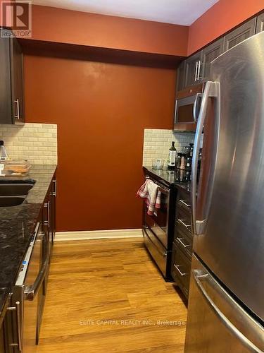 904 - 70 Mill Street, Toronto (Waterfront Communities), ON - Indoor Photo Showing Kitchen With Double Sink