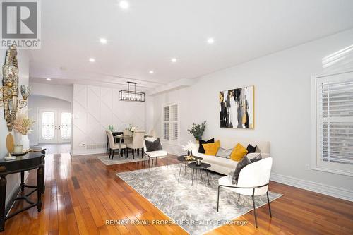 22 Carberry Crescent, Ajax (Northeast Ajax), ON - Indoor Photo Showing Living Room