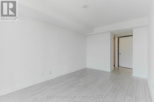 Th23 - 7 Buttermill Avenue, Vaughan, ON - Indoor Photo Showing Other Room