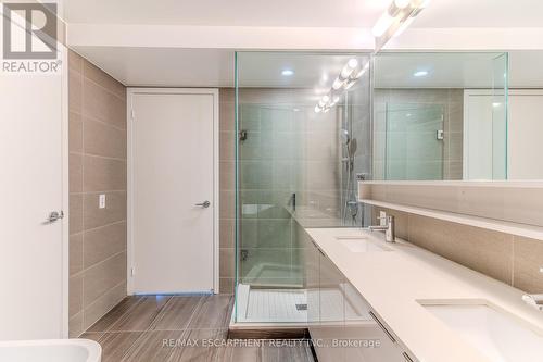 Th23 - 7 Buttermill Avenue, Vaughan, ON - Indoor Photo Showing Bathroom