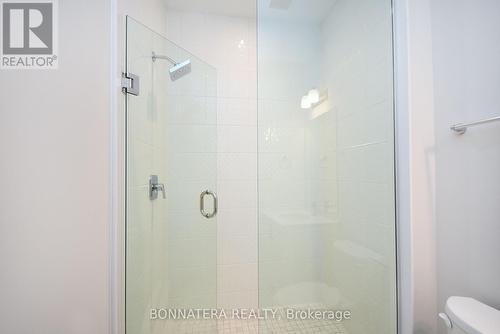 2461 Belt Lane, Oakville (Glen Abbey), ON - Indoor Photo Showing Bathroom