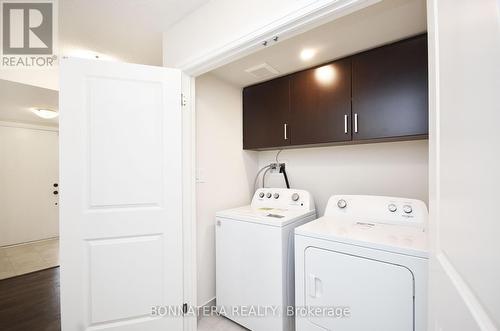 2461 Belt Lane, Oakville (Glen Abbey), ON - Indoor Photo Showing Laundry Room