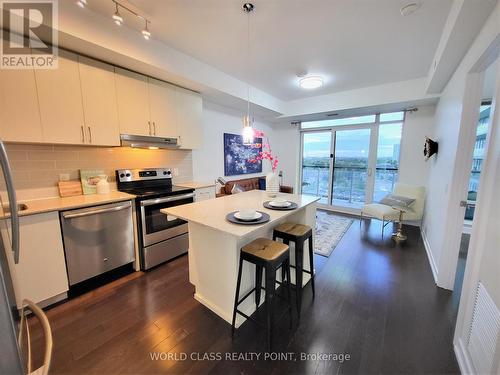 709 - 2560 Eglinton Avenue, Mississauga (Central Erin Mills), ON - Indoor Photo Showing Kitchen