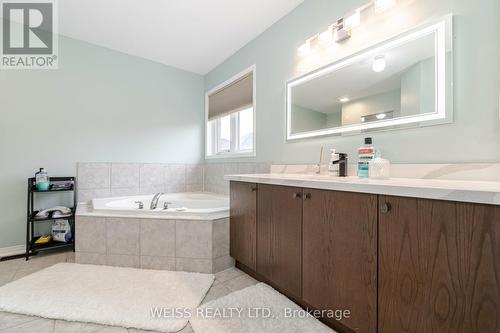 15 Cookview Drive, Brampton (Sandringham-Wellington), ON - Indoor Photo Showing Bathroom