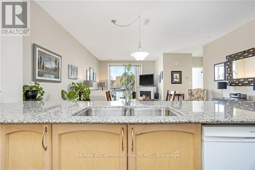 212 - 383 Main Street E, Milton (Old Milton), ON - Indoor Photo Showing Kitchen With Double Sink With Upgraded Kitchen