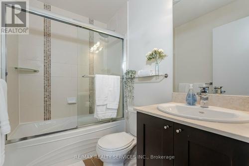 1202 - 4070 Confederation Parkway, Mississauga (Creditview), ON - Indoor Photo Showing Bathroom