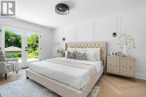 489 Regent Street, Niagara-On-The-Lake, ON - Indoor Photo Showing Bedroom