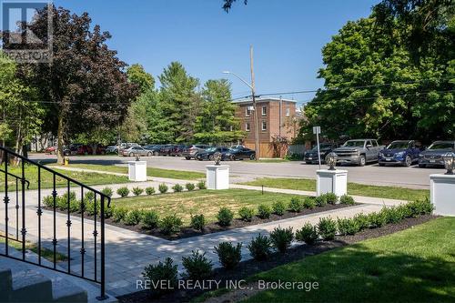 489 Regent Street, Niagara-On-The-Lake, ON - Outdoor