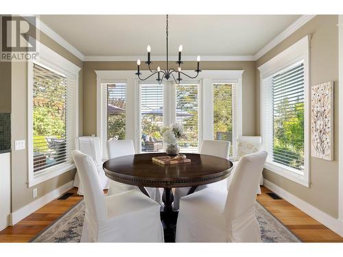 559 Long Ridge Drive S, Kelowna, BC - Indoor Photo Showing Dining Room