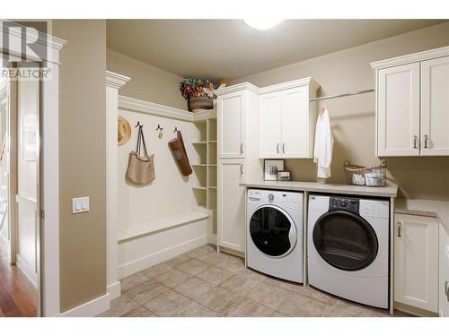 559 Long Ridge Drive S, Kelowna, BC - Indoor Photo Showing Laundry Room