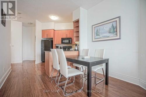 2002 - 310 Burnhamthorpe Road W, Mississauga (City Centre), ON - Indoor Photo Showing Dining Room