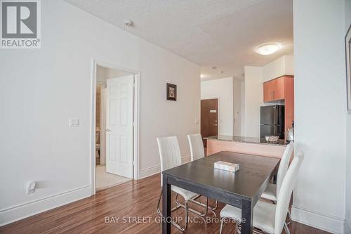 2002 - 310 Burnhamthorpe Road W, Mississauga (City Centre), ON - Indoor Photo Showing Dining Room