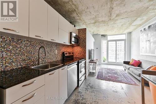 725 - 150 Sudbury Street S, Toronto (Little Portugal), ON - Indoor Photo Showing Kitchen With Stainless Steel Kitchen With Upgraded Kitchen