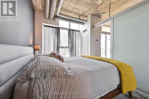 725 - 150 Sudbury Street S, Toronto (Little Portugal), ON - Indoor Photo Showing Bedroom