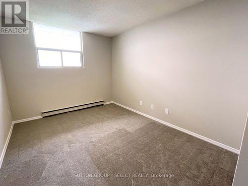 1608 - 1105 Jalna Boulevard, London, ON - Indoor Photo Showing Other Room