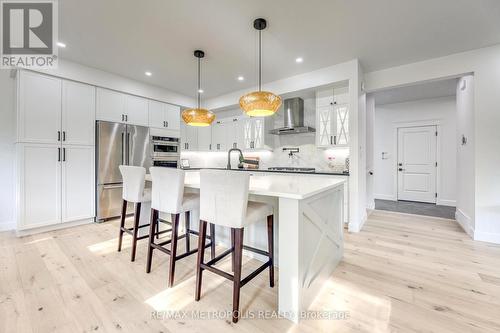 7007 Blue Coast Heights, Plympton-Wyoming, ON - Indoor Photo Showing Kitchen With Upgraded Kitchen