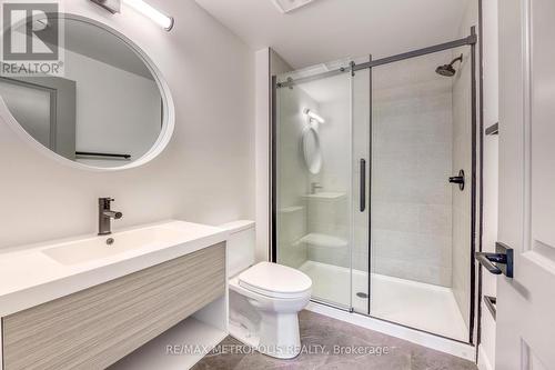 7007 Blue Coast Heights, Plympton-Wyoming, ON - Indoor Photo Showing Bathroom