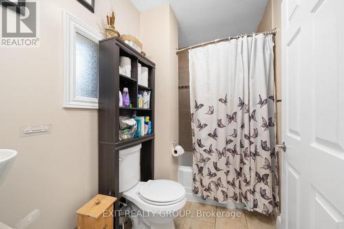 34 Orchard Drive, Belleville, ON - Indoor Photo Showing Bathroom