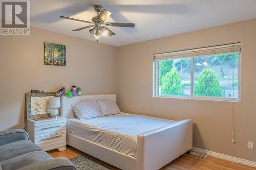 4208 Golf Course Drive, Osoyoos, BC - Indoor Photo Showing Bedroom