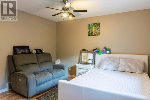 4208 Golf Course Drive, Osoyoos, BC - Indoor Photo Showing Living Room