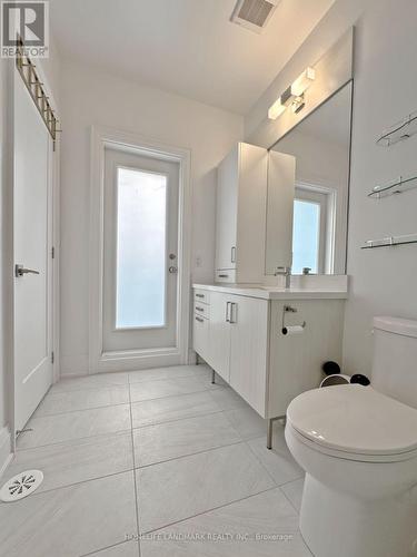 45 Gandhi Lane, Markham, ON - Indoor Photo Showing Bathroom