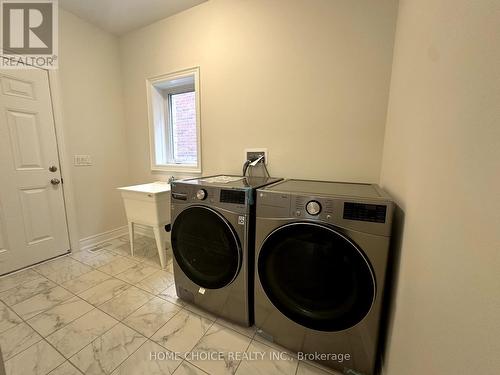 18 Father Muckle Avenue, Georgina (Keswick South), ON - Indoor Photo Showing Laundry Room