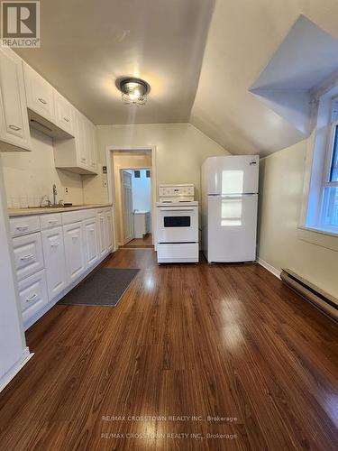 3353 Muskoka Street, Severn (Washago), ON - Indoor Photo Showing Kitchen