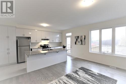 3478 Vernon Powell Drive, Oakville, ON - Indoor Photo Showing Kitchen With Stainless Steel Kitchen