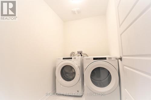 3478 Vernon Powell Drive, Oakville, ON - Indoor Photo Showing Laundry Room