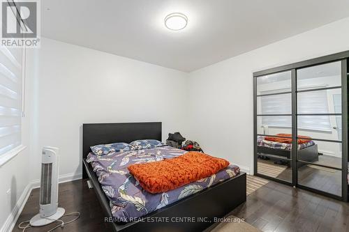 90 Centre Street S, Brampton, ON - Indoor Photo Showing Bedroom