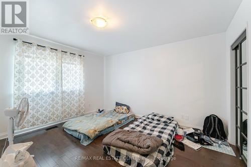 90 Centre Street S, Brampton, ON - Indoor Photo Showing Bedroom