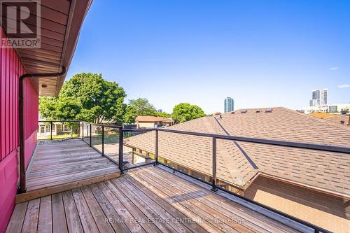 90 Centre Street S, Brampton (Brampton East), ON - Outdoor With Balcony With Exterior