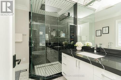 71 Sixteenth Street, Toronto (New Toronto), ON - Indoor Photo Showing Bathroom