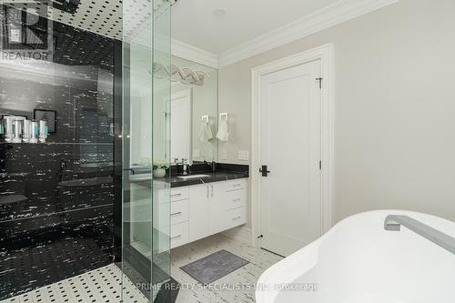 71 Sixteenth Street, Toronto (New Toronto), ON - Indoor Photo Showing Bathroom