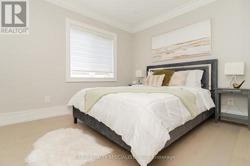 71 Sixteenth Street, Toronto (New Toronto), ON - Indoor Photo Showing Bedroom