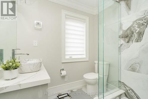 71 Sixteenth Street, Toronto (New Toronto), ON - Indoor Photo Showing Bathroom