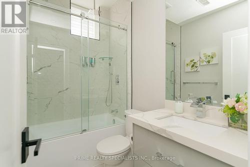 71 Sixteenth Street, Toronto (New Toronto), ON - Indoor Photo Showing Bathroom