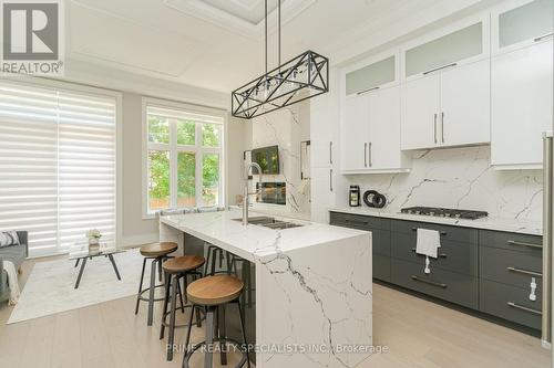 71 Sixteenth Street, Toronto (New Toronto), ON - Indoor Photo Showing Kitchen With Upgraded Kitchen